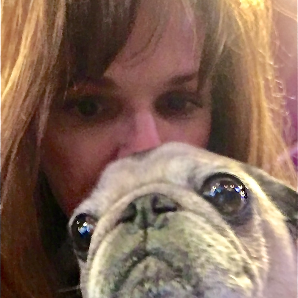 Meet your Posher, Brenda